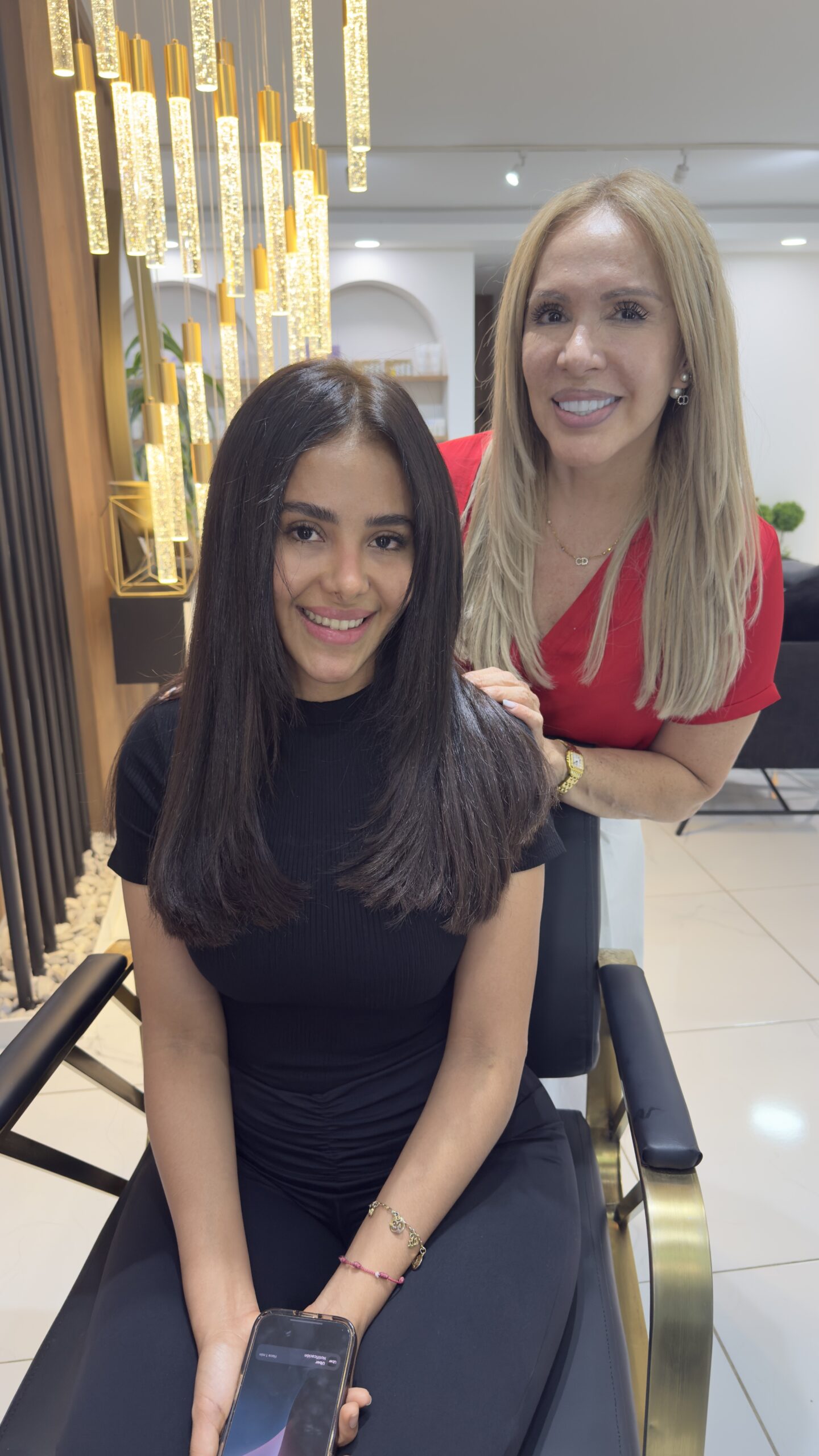 AA29BFD43E-646C-40B7-8CB5-6D12983913DF